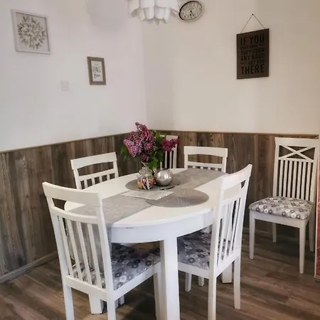 Foglal-lak Apartman *