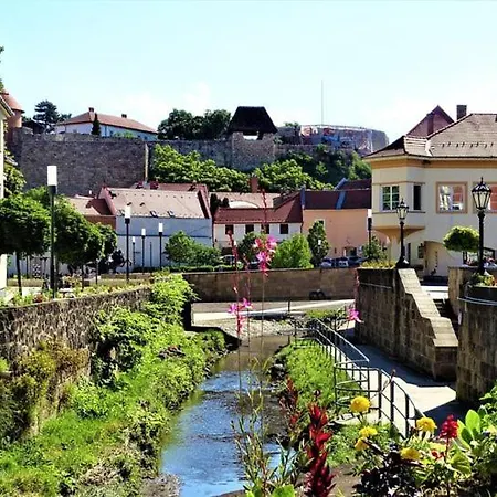 Foglal-lak * Έγκερ